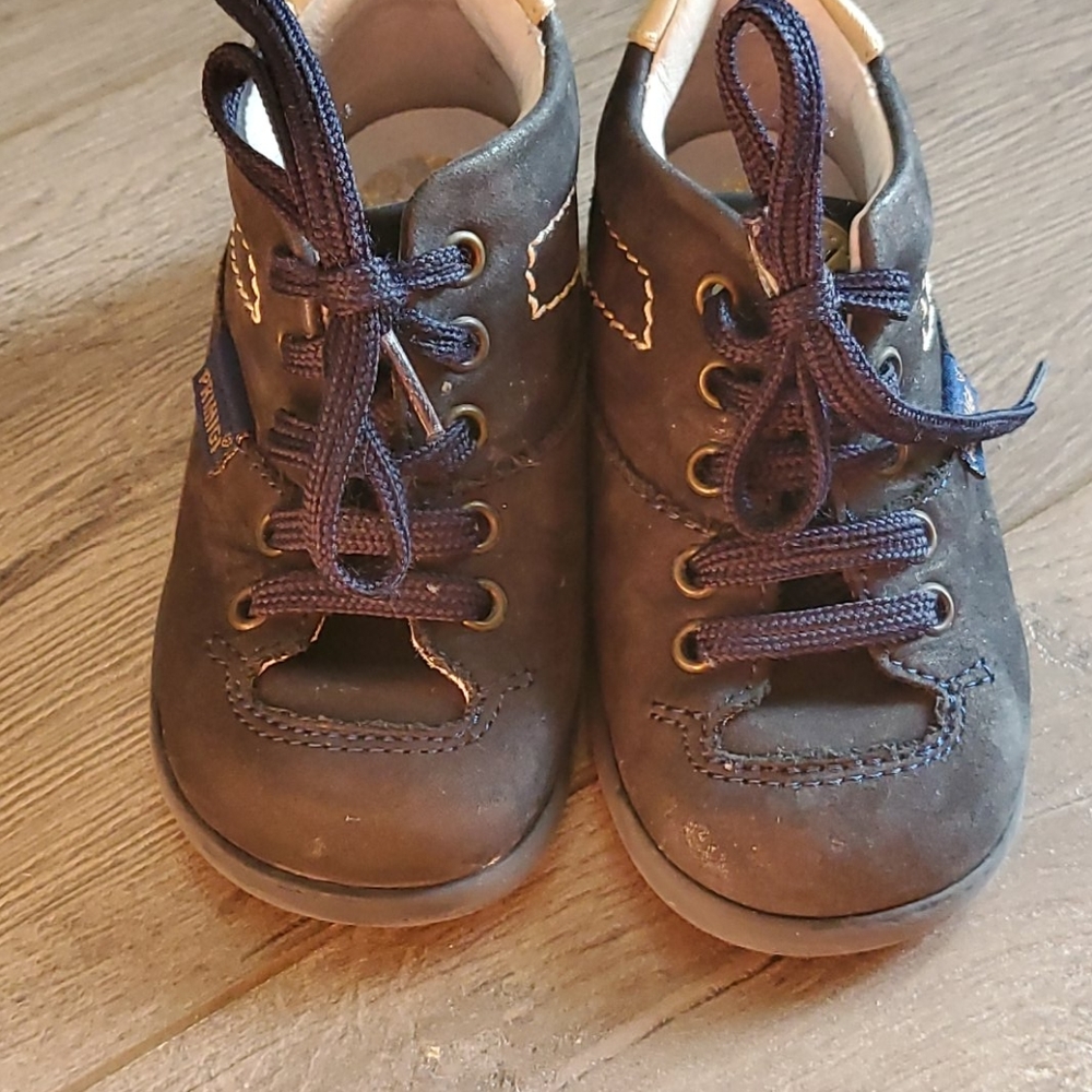 Infant shoes Italian EUR size 20 us size 4